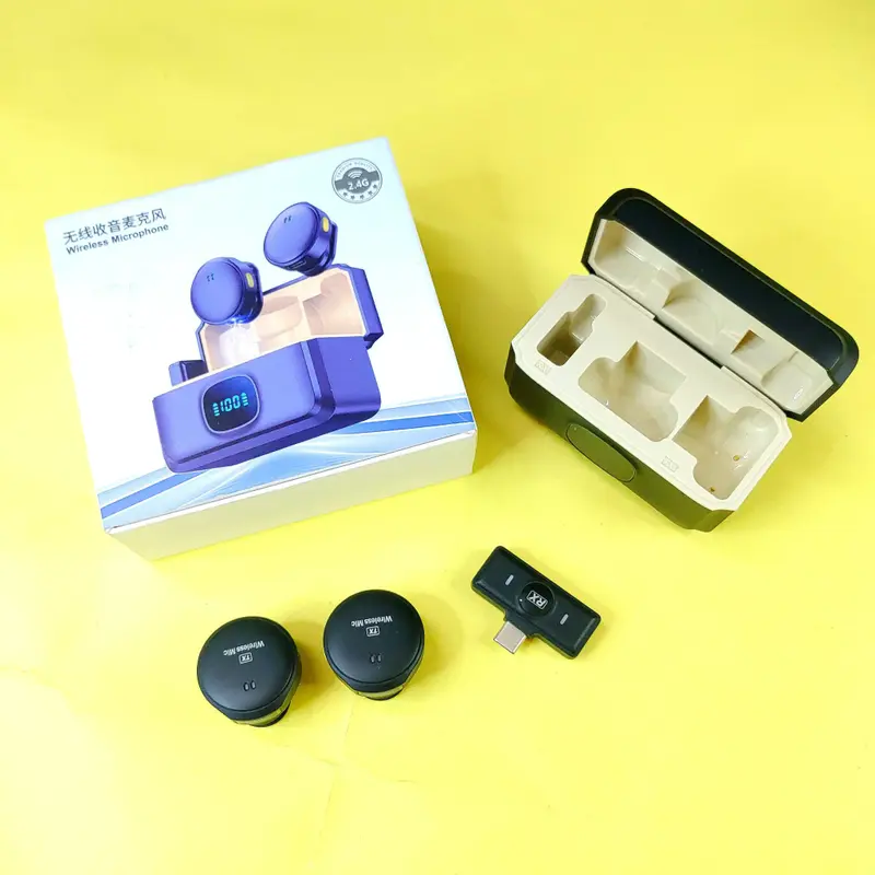 Q8 Dual Wireless Microphone for Android & iPhone